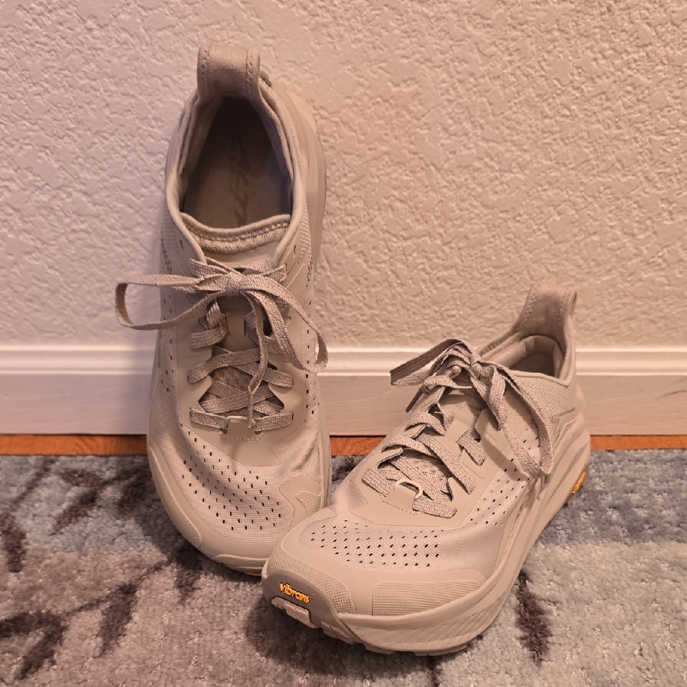 Altra Olympus 6 M10.5